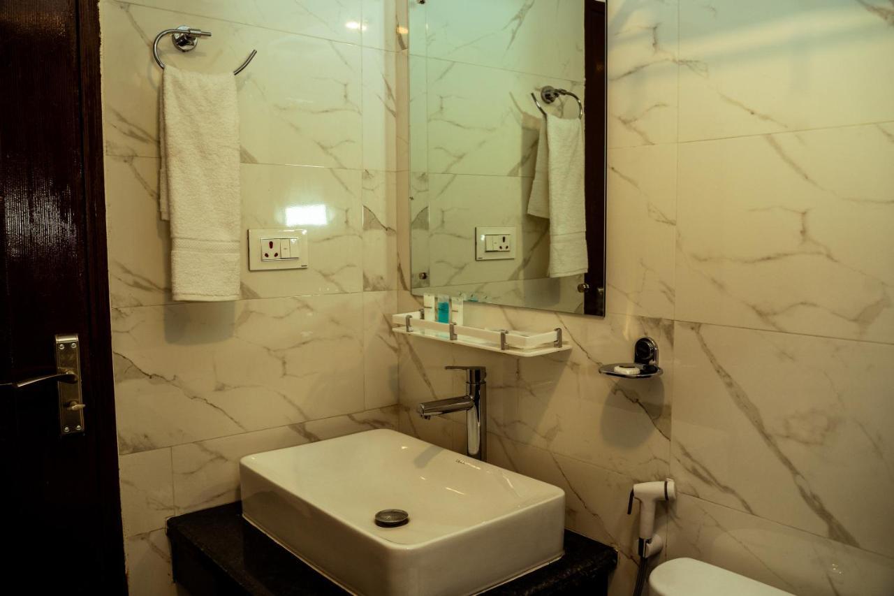 Hotel Black Diamond - Transit Point Inside Hotel Katmandou Extérieur photo
