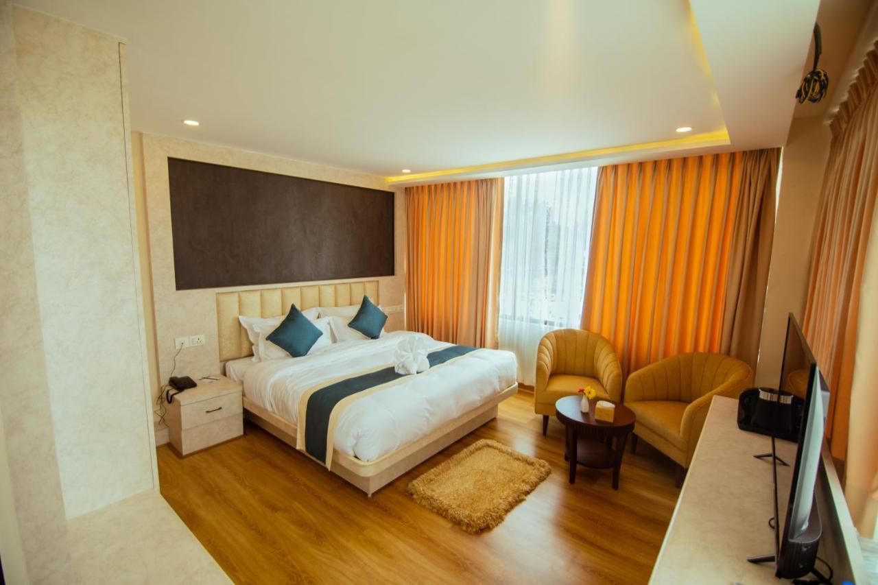 Hotel Black Diamond - Transit Point Inside Hotel Katmandou Extérieur photo