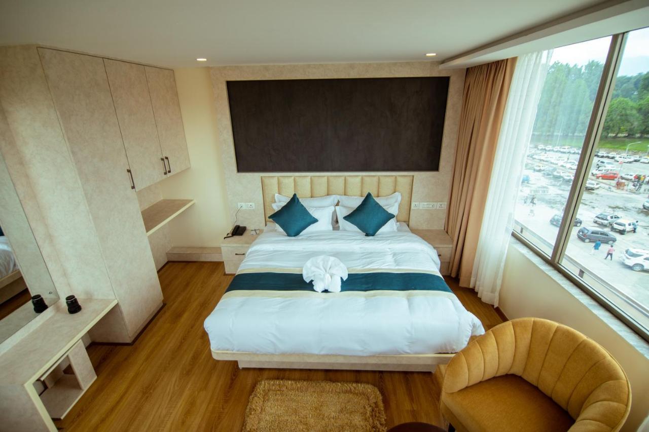 Hotel Black Diamond - Transit Point Inside Hotel Katmandou Extérieur photo
