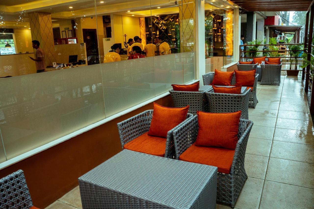 Hotel Black Diamond - Transit Point Inside Hotel Katmandou Extérieur photo