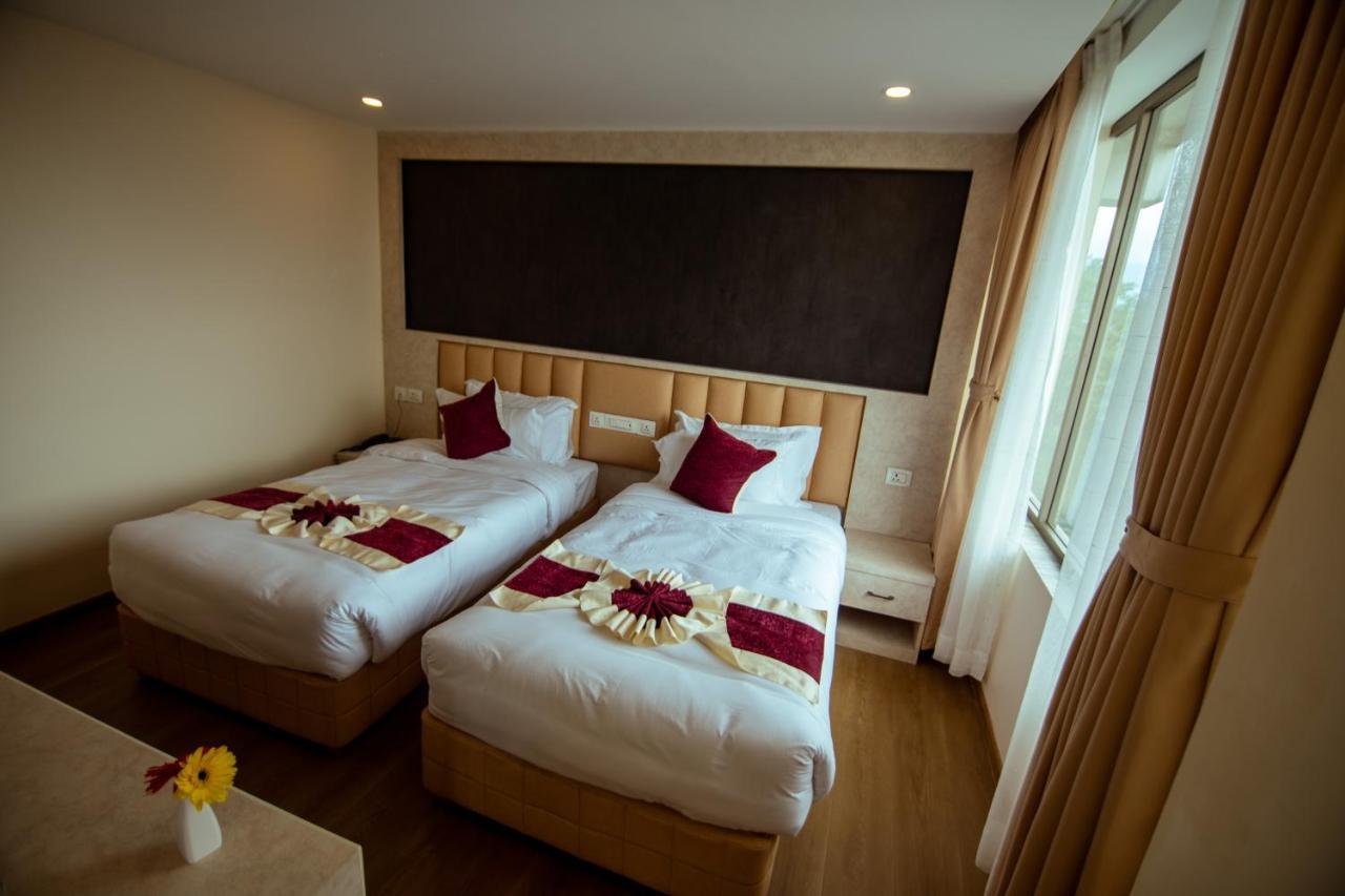 Hotel Black Diamond - Transit Point Inside Hotel Katmandou Extérieur photo