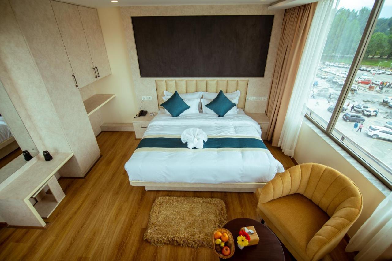 Hotel Black Diamond - Transit Point Inside Hotel Katmandou Extérieur photo