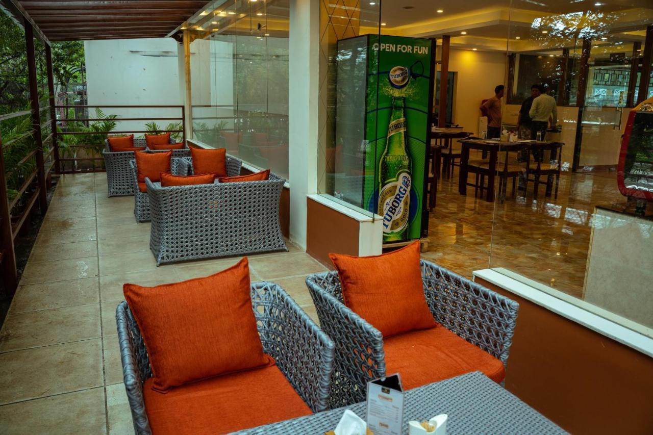 Hotel Black Diamond - Transit Point Inside Hotel Katmandou Extérieur photo